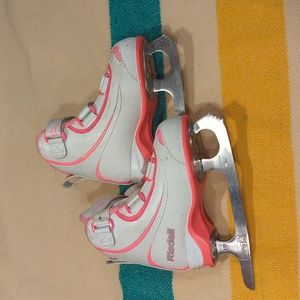 Riedell girls ice skates 9J